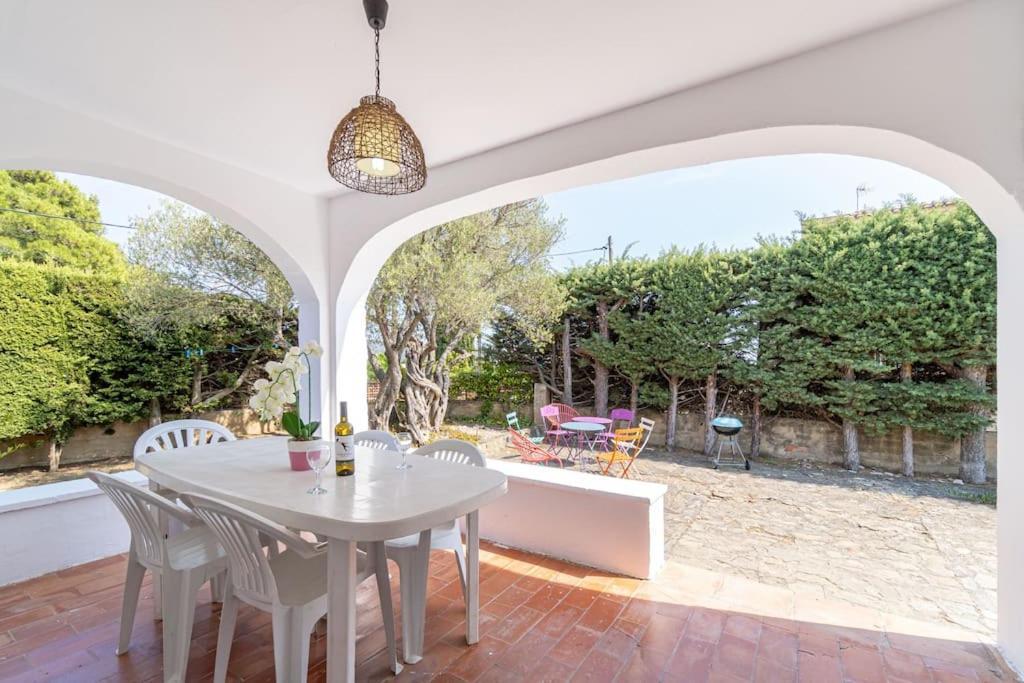 Mb1-House With Big Garden ,Swimming-Pool, & Barbacue In Roses Villa Buitenkant foto