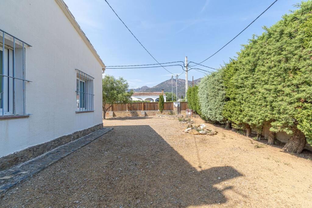 Mb1-House With Big Garden ,Swimming-Pool, & Barbacue In Roses Villa Buitenkant foto