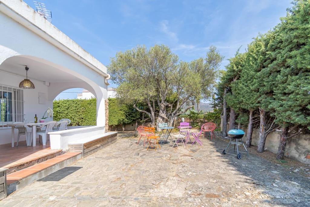 Mb1-House With Big Garden ,Swimming-Pool, & Barbacue In Roses Villa Buitenkant foto