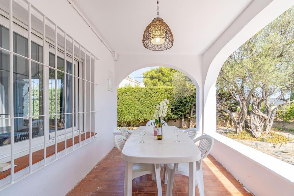 Mb1-House With Big Garden ,Swimming-Pool, & Barbacue In Roses Villa Buitenkant foto